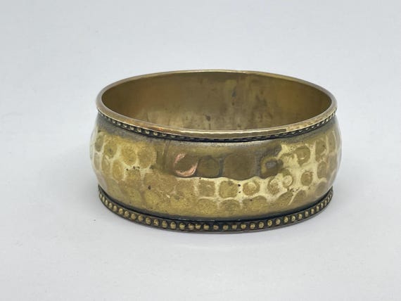 Midi brass bangle with hammered pattern - costume… - image 9