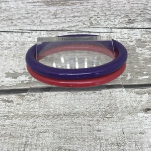Bracelets ovales en plastique bracelet vintage serti de rouge et violet Bracelets rétro pour femme image 4