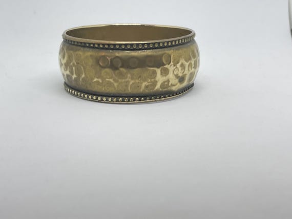 Midi brass bangle with hammered pattern - costume… - image 4