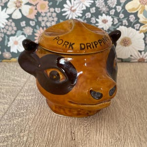 Pork Dripping Cow Funny Face Pot - Retro Kitsch Kitchen Ceramics