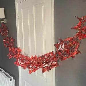 thumbnail image 2 of 4Pcs Christmas Foil Decorations, Christmas Ceiling Decorations Retro Garlands Festive Hanging Tinsel Swirl Xmas Foil Decorations For Christmas 2 of 13