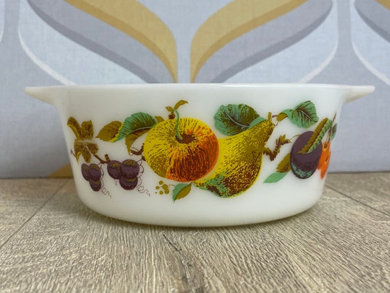 JAJ Pyrex Kent Orchard AKA Hawaii Small Casserole Dish From Junior  Spacesaver Range 