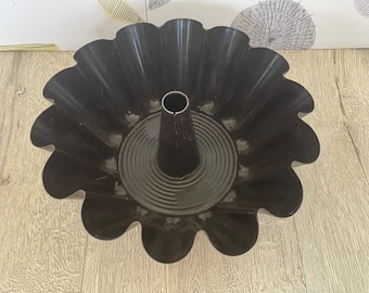 Chiffon or Bundt cake tin - round fluted cake or bread tin with hole in middle