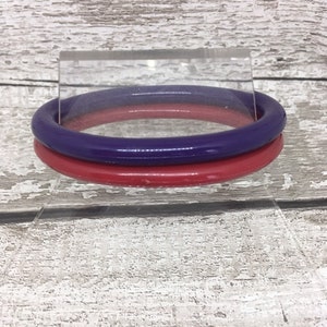 Bracelets ovales en plastique bracelet vintage serti de rouge et violet Bracelets rétro pour femme image 5