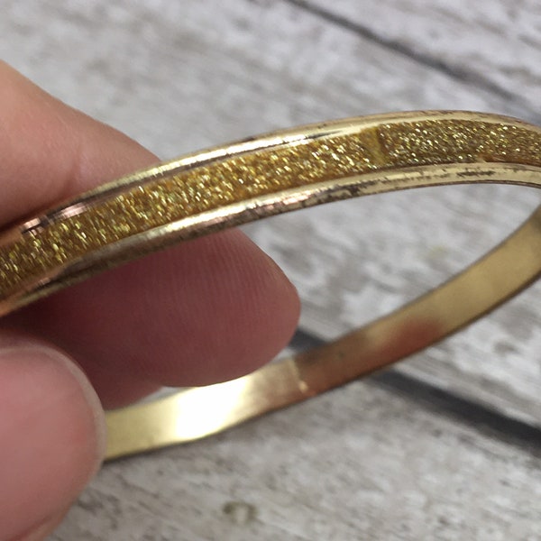 Gold etched narrow  metal bangle - costume jewellery bangle for women  - eighties accessories