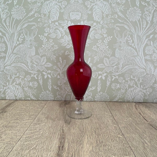 Rubinrote Glasknospenvase _ Retro-Glashaushaltsvase - Vintage Vase mit verdrehtem Stiel