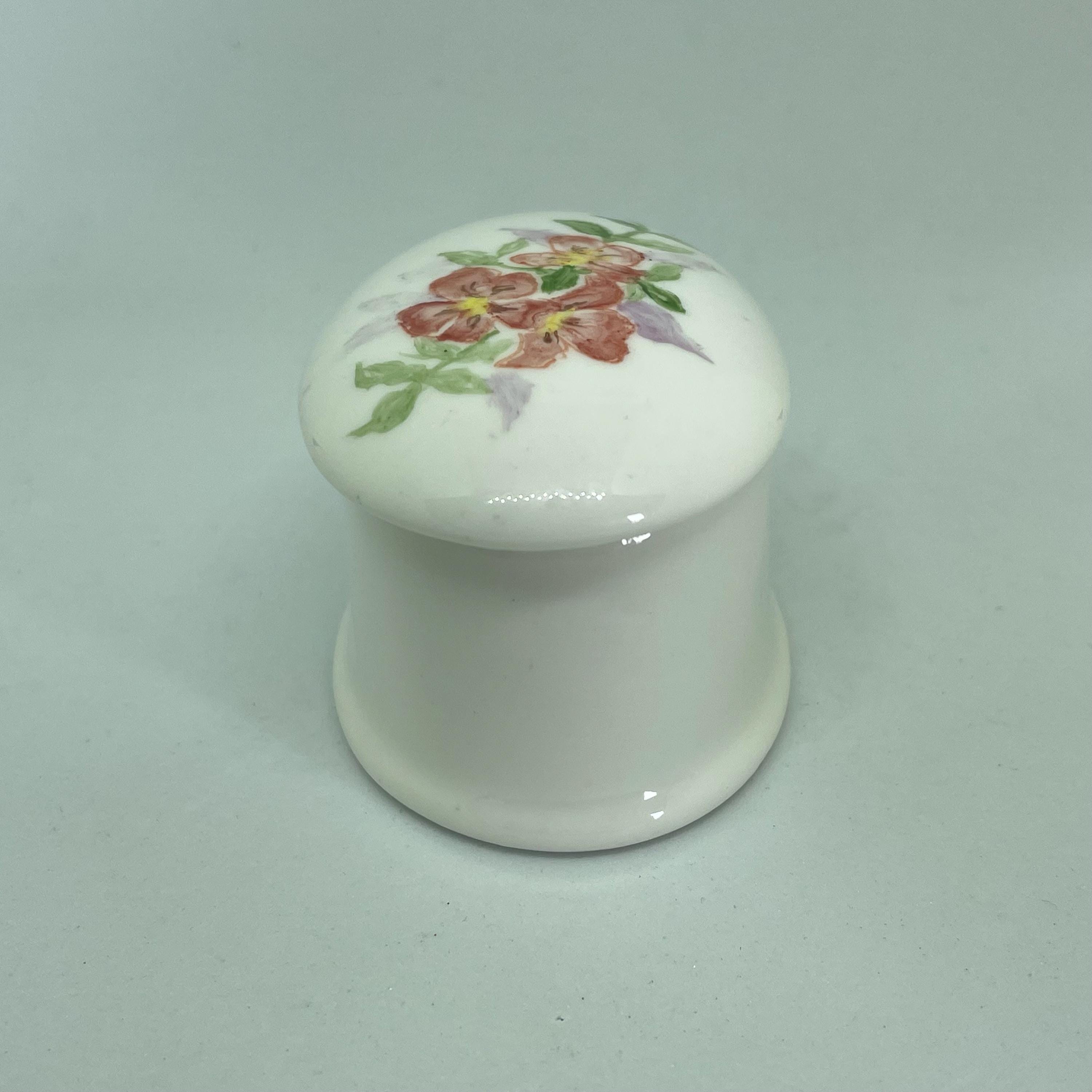 ヴィンテージ セラミック 記念品箱 – 楕円形、花の蓋付き - Etsy 日本