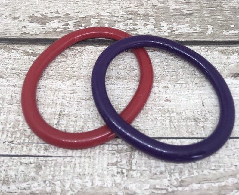 Bracelets ovales en plastique bracelet vintage serti de rouge et violet Bracelets rétro pour femme image 1