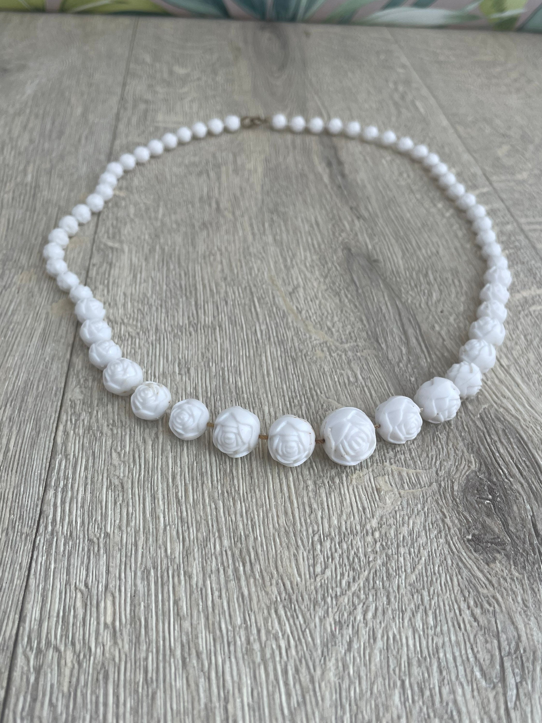 Plastic Molded Rose Bead Necklace 