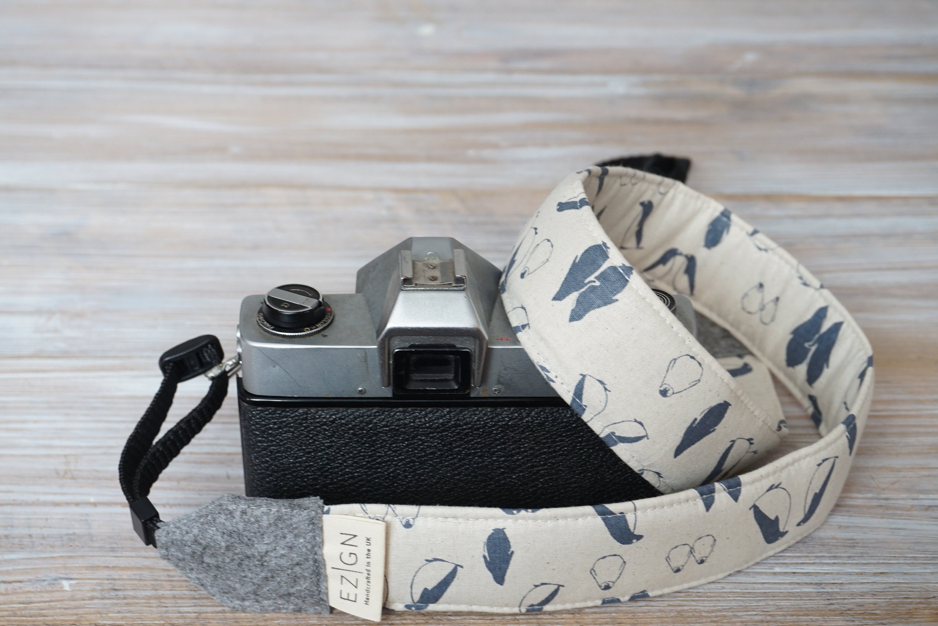 Penguin Camera Strap, Animal Design Fabric DSLR Camera Strap, Persona…