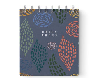 Daily Focus Task Pad: Leaf Design To-Do List Notepad