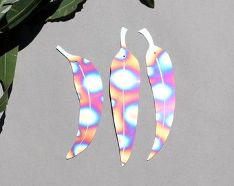 Stainless steel spots coloured decorative eucalypt leaf set