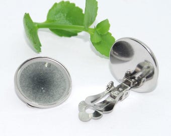 Stainless Steel cabochon pad on hypoallergenic ear clips 16mm