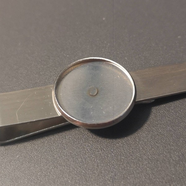 Stainless Steel Tie Clip with round 16mm Caboshon Tray