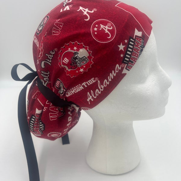 Universität von Alabama Crimson Tide, UA, Pferdeschwanz oder Unisex-Stil, chirurgische Kappen, Gummiband und Binderücken für großartige Passform, Stoff- oder Bandbindungen