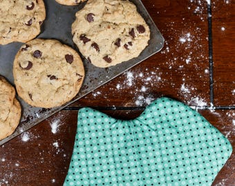 Teal With Dots Oven Mitt, custom gift idea, personalized gift, custom oven mitt, kitchen accessory, housewarming gift, women's gift