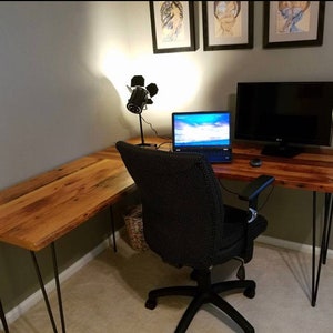 Raising 2024 corner desk