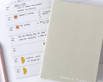 Wochenplaner A5 – Undatiert | Salbeigrün Kalender | Nachhaltiger Planer & Notizbuch | Minimalistischer Planer für Sie | Englisch Deutsch |