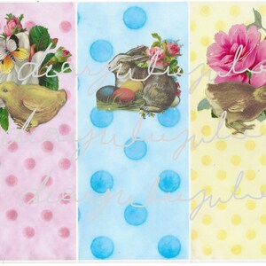 Puede incluir: Tres paneles de color pastel con lunares blancos. Cada panel presenta una imagen diferente con tem&aacute;tica de Pascua: un pollito amarillo con una mariposa, un conejo marr&oacute;n con huevos de Pascua y un pollito marr&oacute;n con una rosa rosa.