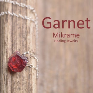 Raw Crystals Necklace,Raw Garnet Necklace,Garnet in silver chain,Personalized Jewelry,January Birhtstone,Red Garnet,Gift For Woman,Mom Gift