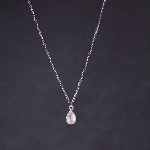 Dainty silver necklace with rose quartz pendant, rose quartz chain, stone jewelry gifts