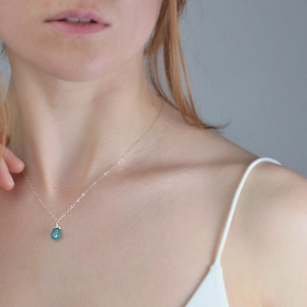 Apatite Necklace Pendant, Delicate Crystal Necklace,Birthstone Necklace, Gift for woman, Blue Stone with Sterling Silver chain