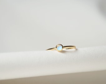 Natural moon stone gold ring, ethical birthstone  ring, 2mm ring for women