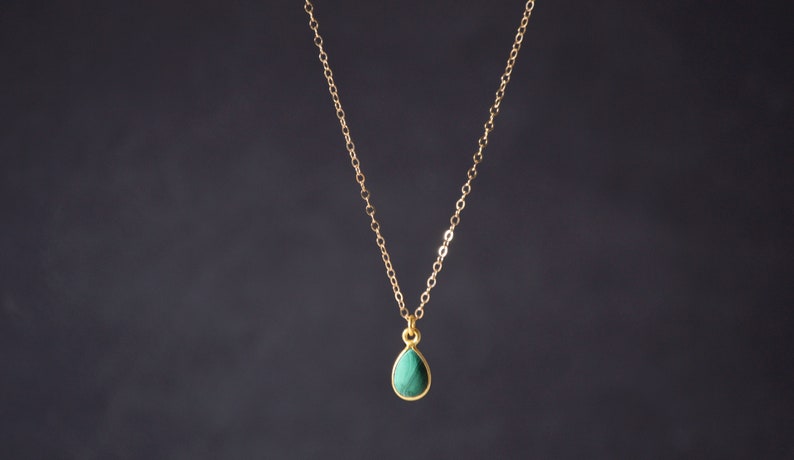 Aquamarin Kette, kleiner Aquamarin -Anhänger Goldkette, Geburtsstein, personalisierte halskette , filigrane Kette, minimalistischer Schmuck imagen 7
