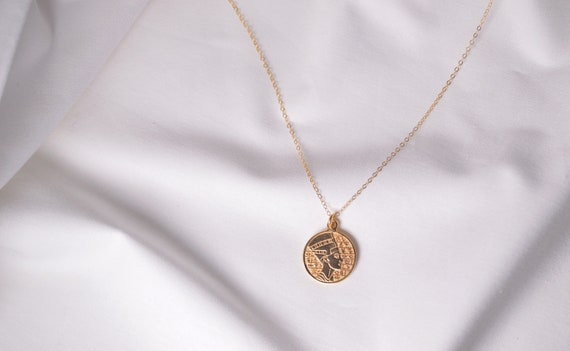 Nefertiti coin necklace online