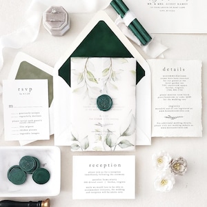 Invitations de mariage minimalistes, vélin imprimé, invitations de mariage à feuillage, sceau de cire vert, ensemble d'invitations en papier à bords déchirés - Échantillon
