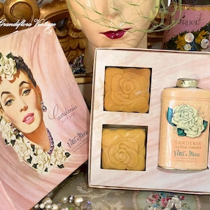 A Gorgeous Vintage 1950s Potter & Moore Gardenia Gift Set, Talcum Powder and Soap in Original Box, Dressing Table Decor, Boudoir