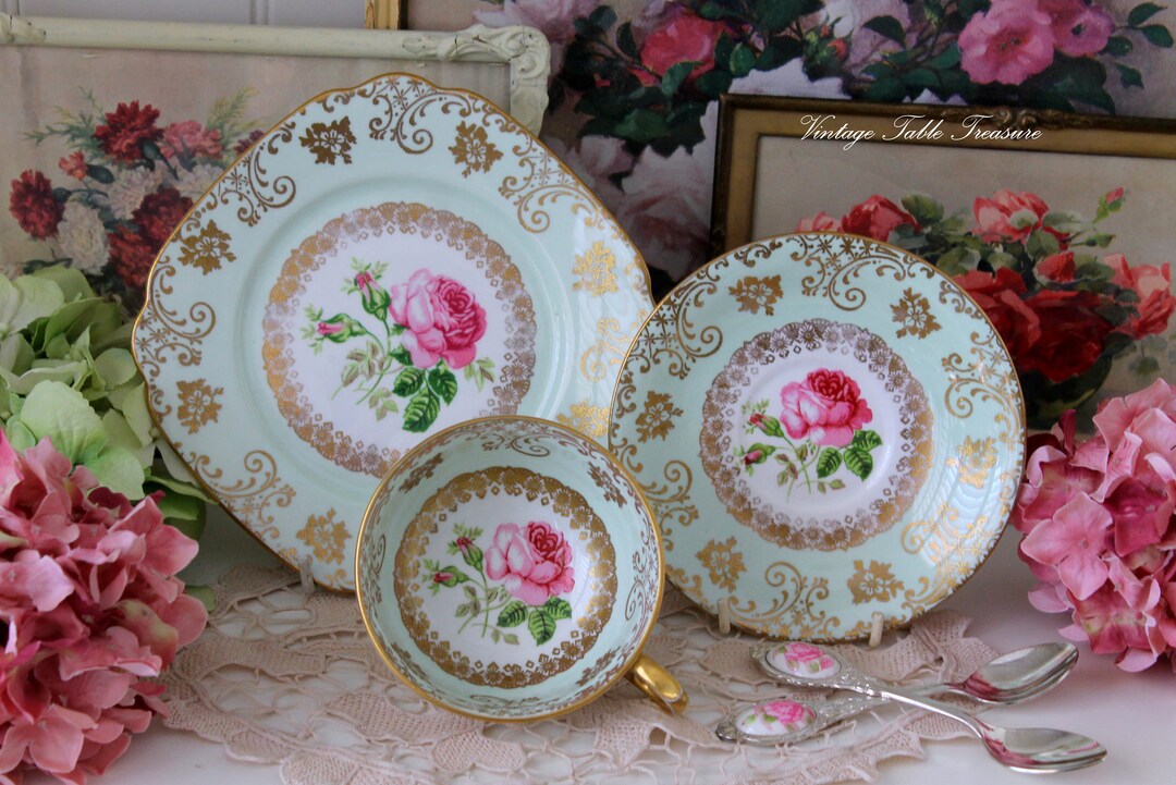 A Lovely Vintage Windsor Bone China Teacup Trio Set, Tea Cup, Saucer