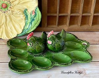 A Cute Vintage Green Majolica Egg Set, Tray with Hen & Chicken Salt Pepper, Mid Century Modern Retro, Rustic Farmhouse Kitchen