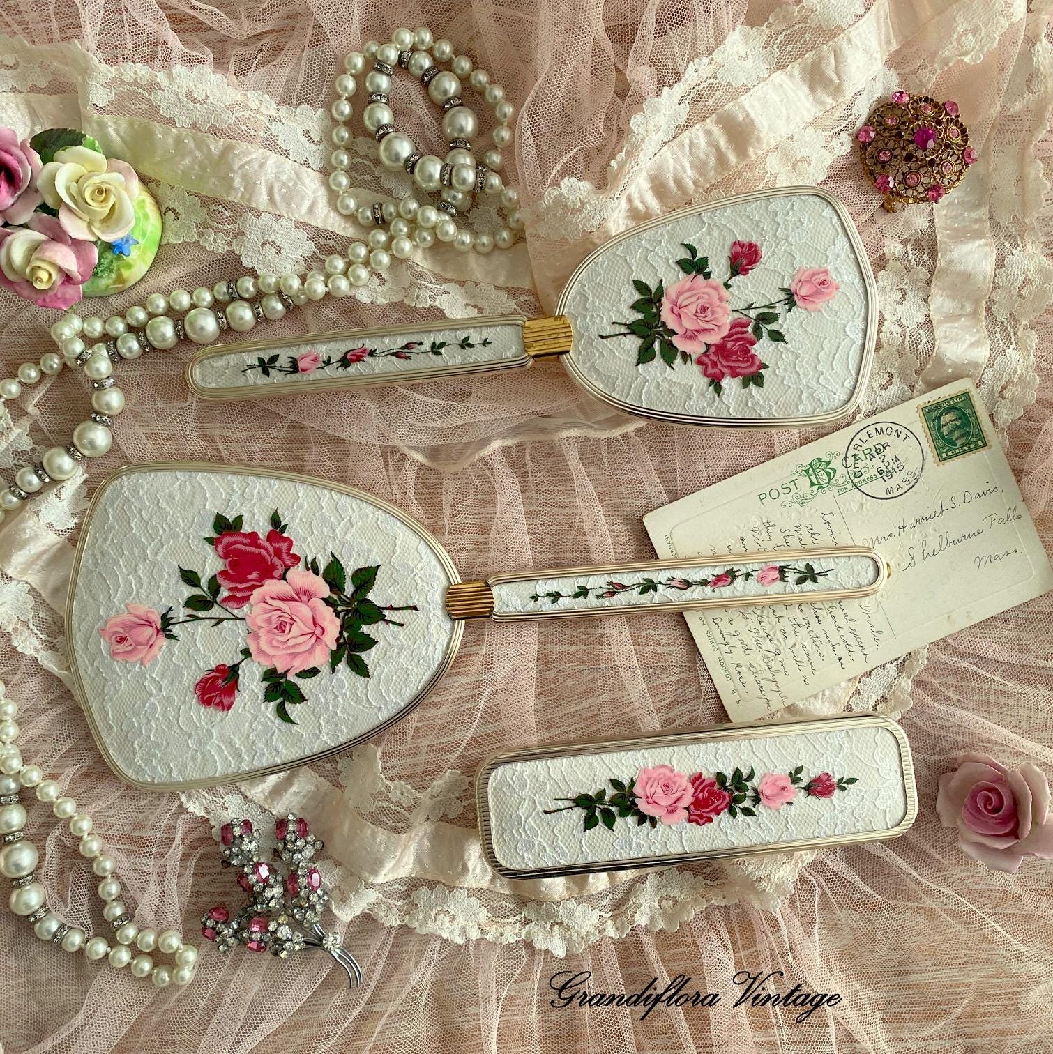 英国製 Delina 刺繍 ヘアブラシ 4点セット Delina Brush Set - Etsy Canada