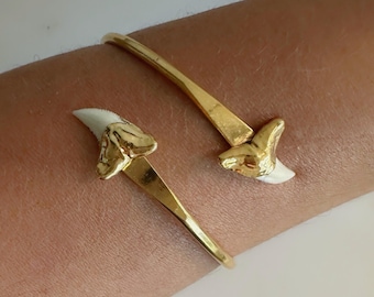 Shark Tooth Cuff Bracelet // Shark Tooth Gold Bangle Bracelet // Shark Tooth Gold Bracelet // Shark Tooth Women’s Bracelet // Authentic //
