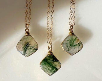 Moss Agate Gold Necklace // Moss Agate Pendant Necklace // Minimalist Necklace // Gift for Nature Lover // Gift for Outdoors Mom //Gold Fill