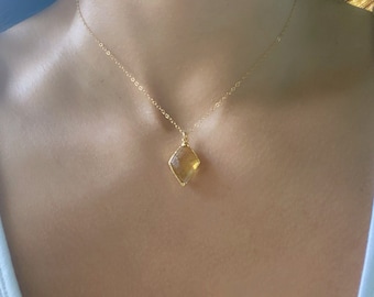 Citrine Gold Necklace // Citrine Necklace // Citrine Pendant Necklace // Citrine Diamond Shape Necklace