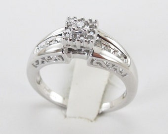 14k White Gold Diamond Engagement Ring - Gorgeous Wedding Ring