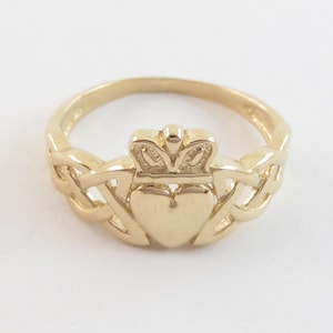 Irish Claddagh Ring 14k Solid Yellow Gold