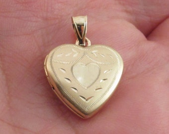 14k Gold Butterfly Heart Locket Pendant - Beautiful Hand Engraved Photo Locket - Engraving and Photo Engraving Available