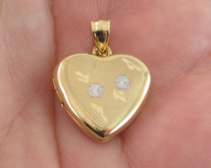 14k Yellow Gold Heart Locket Pendant - Beautiful Hand engraved Floral Photo Locket - Engravable For A Name