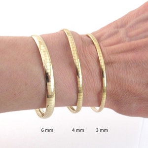14k Yellow Gold Shiny Omega Bracelet 7&quot; - 3 mm , 4 mm And 6 mm Wide