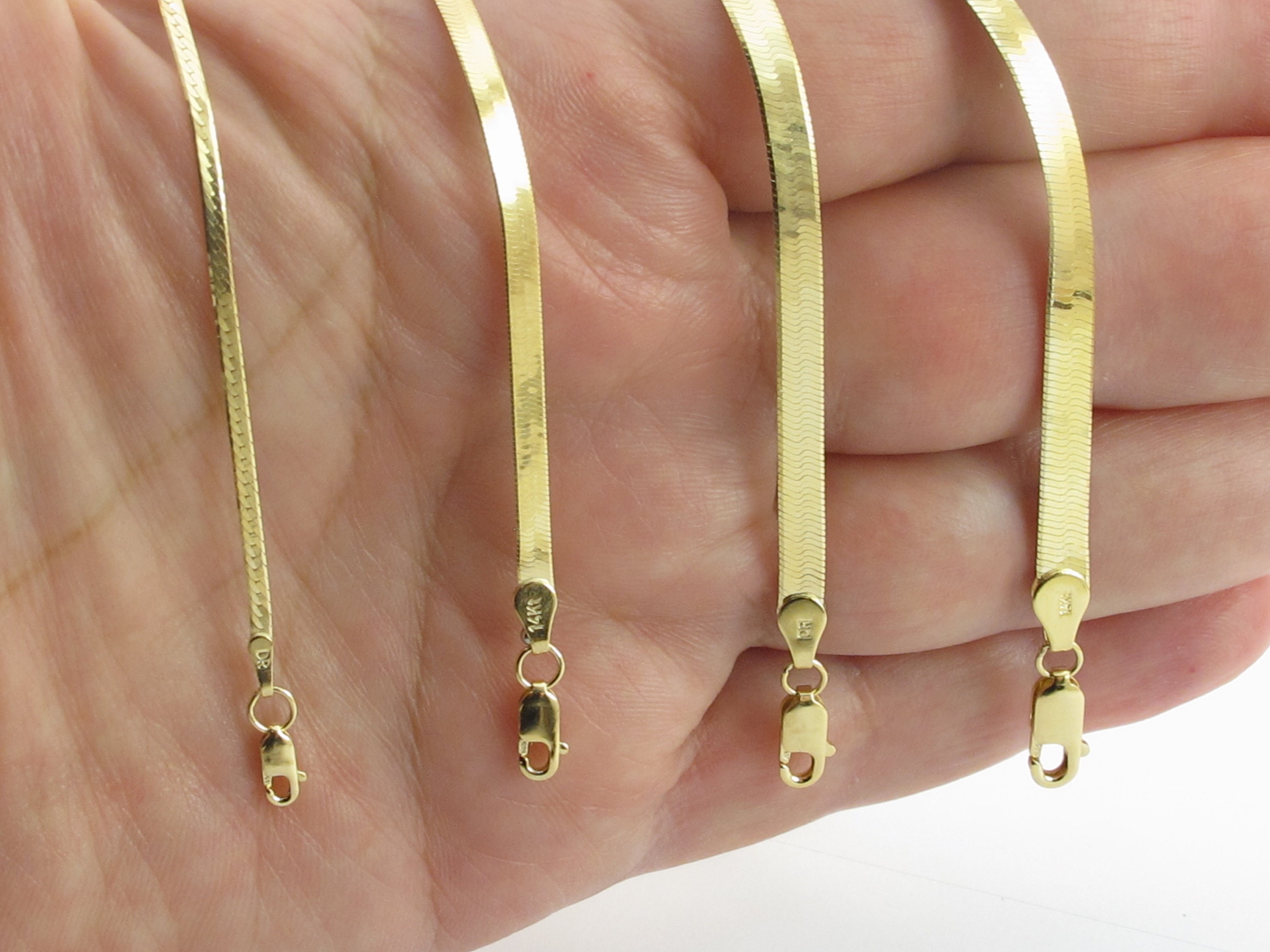 Shiny Herringbone Chain Necklace 14k Solid Yellow Gold 7 Shiny Herringbone Chain Necklace 14k Solid Yellow Gold 7