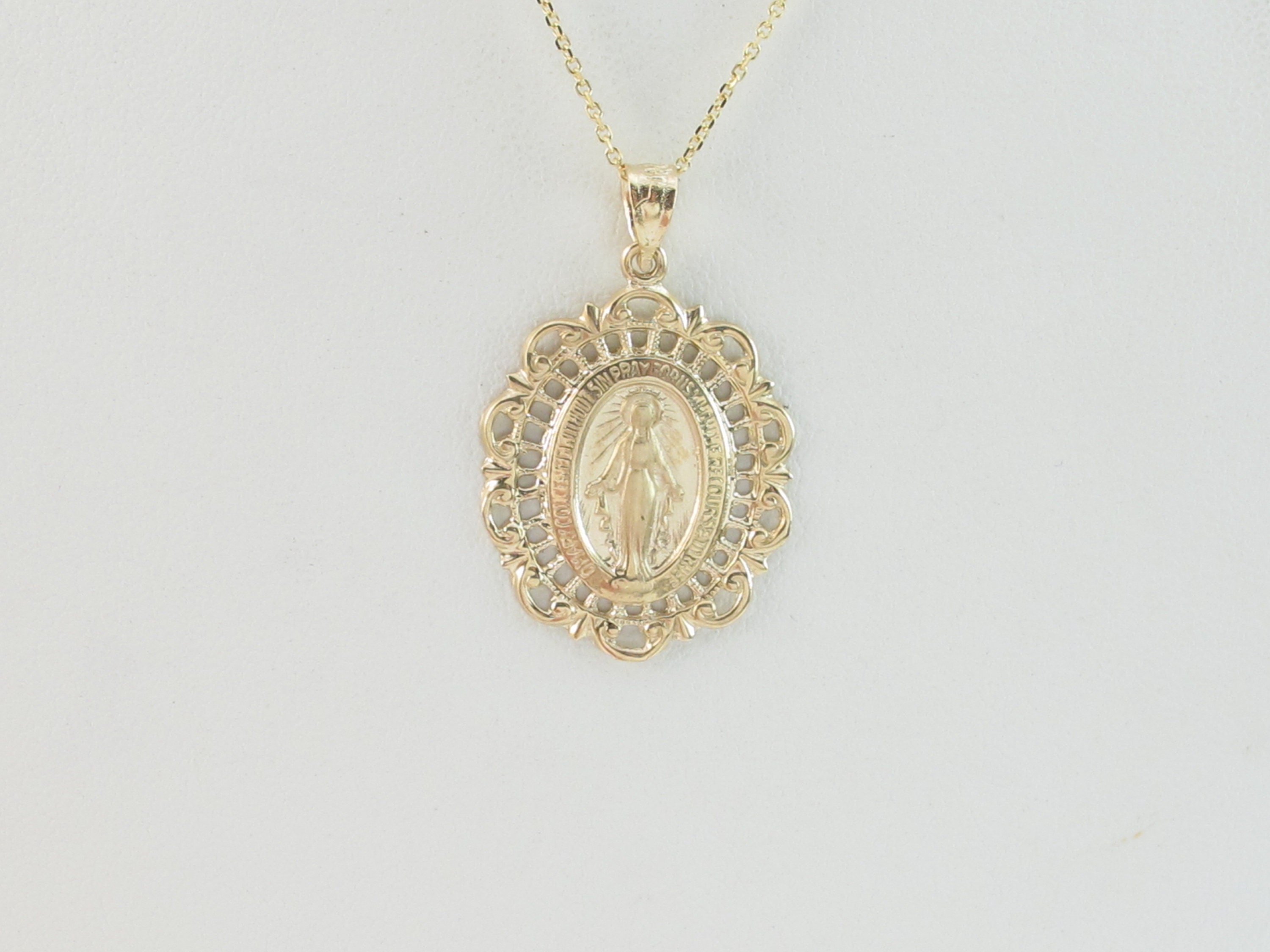14k Solid Yellow Gold Virgin Mary Pendant Necklace 16" 18" 20" - Etsy