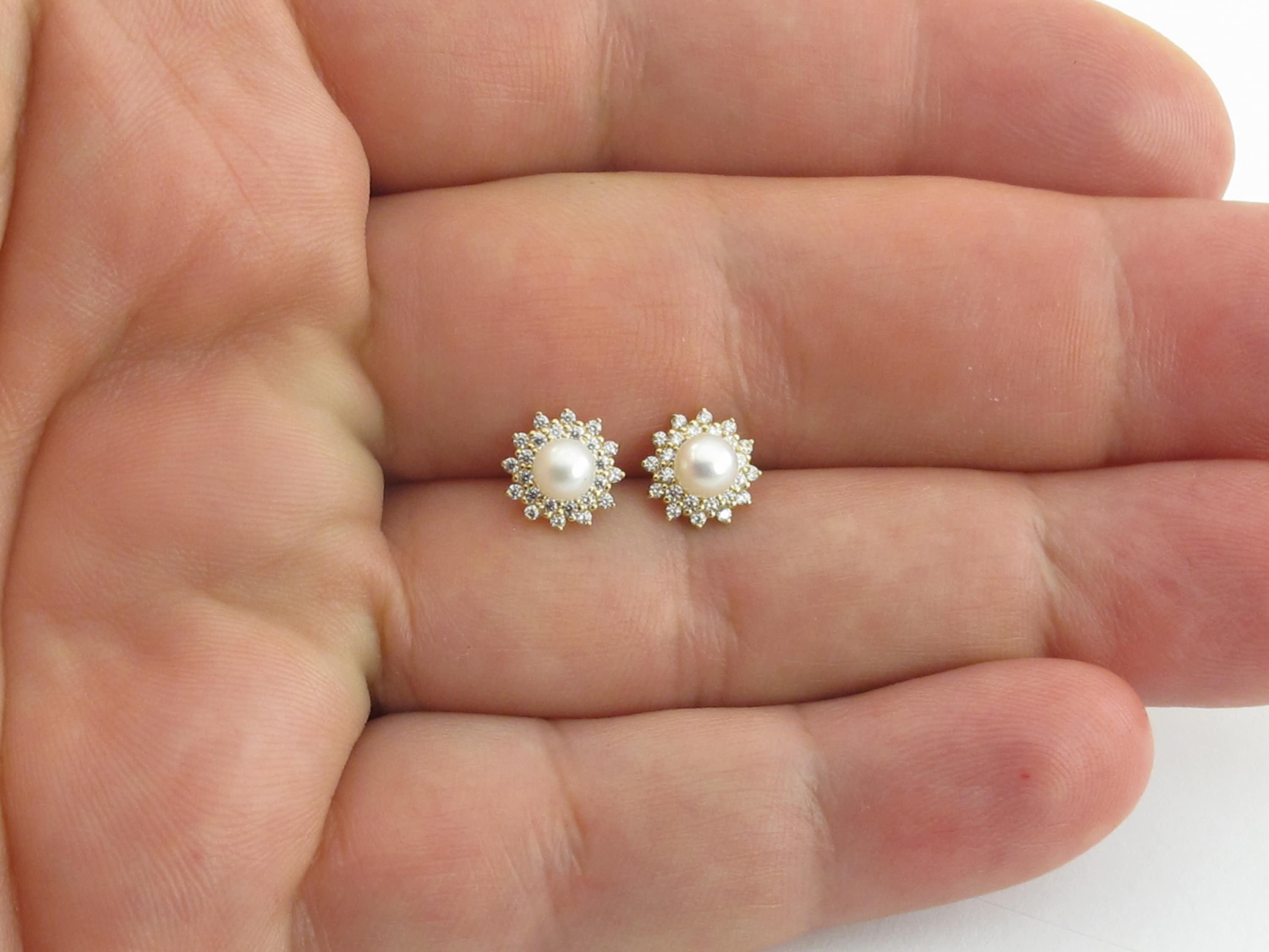 14k Yellow Gold Pear and Cubic Zirconia Stud Earrings