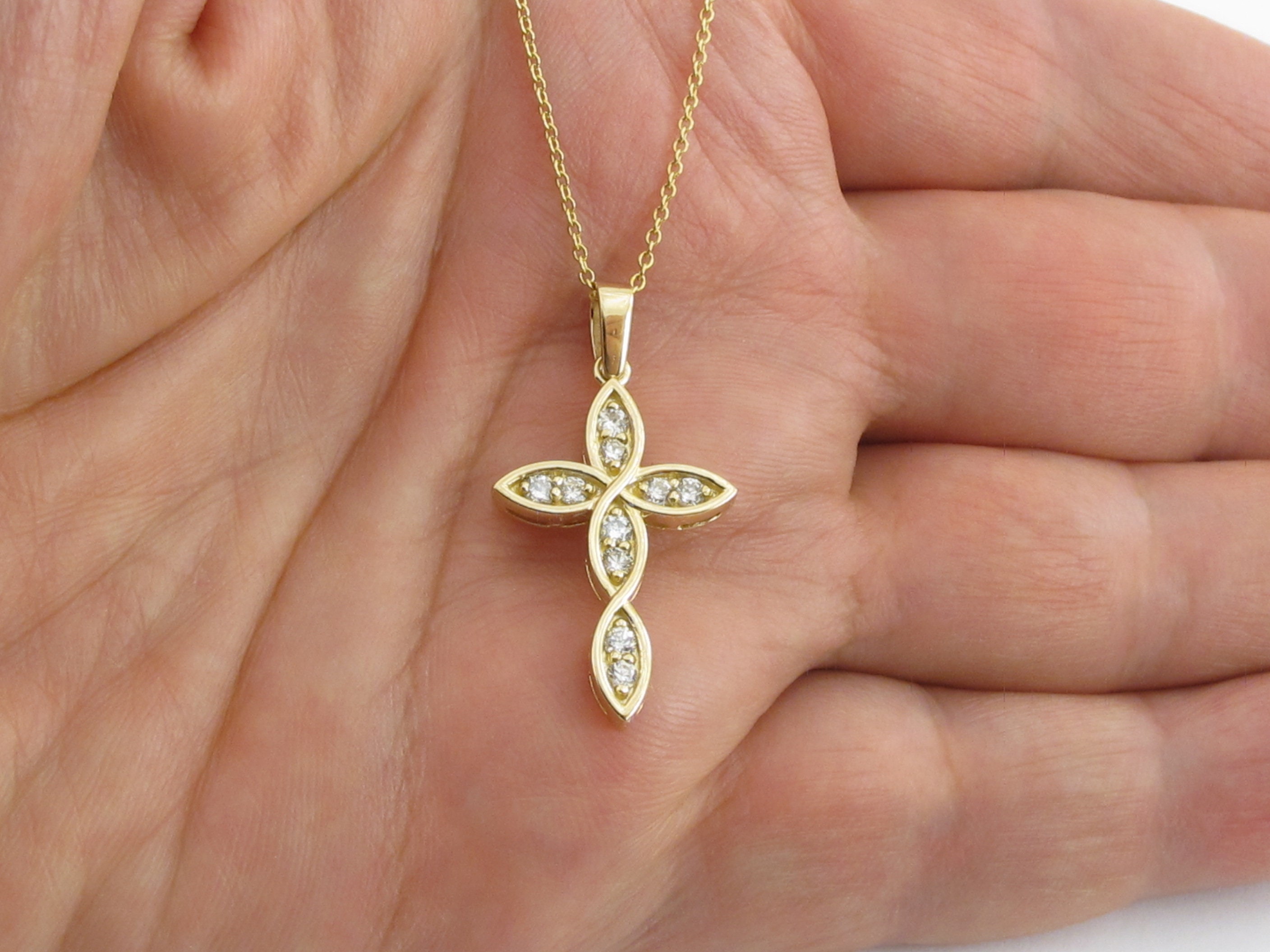 Girocollo con ciondolo vergine Maria e croce collana in oro giallo 14 K, 40,6 cm regolabile