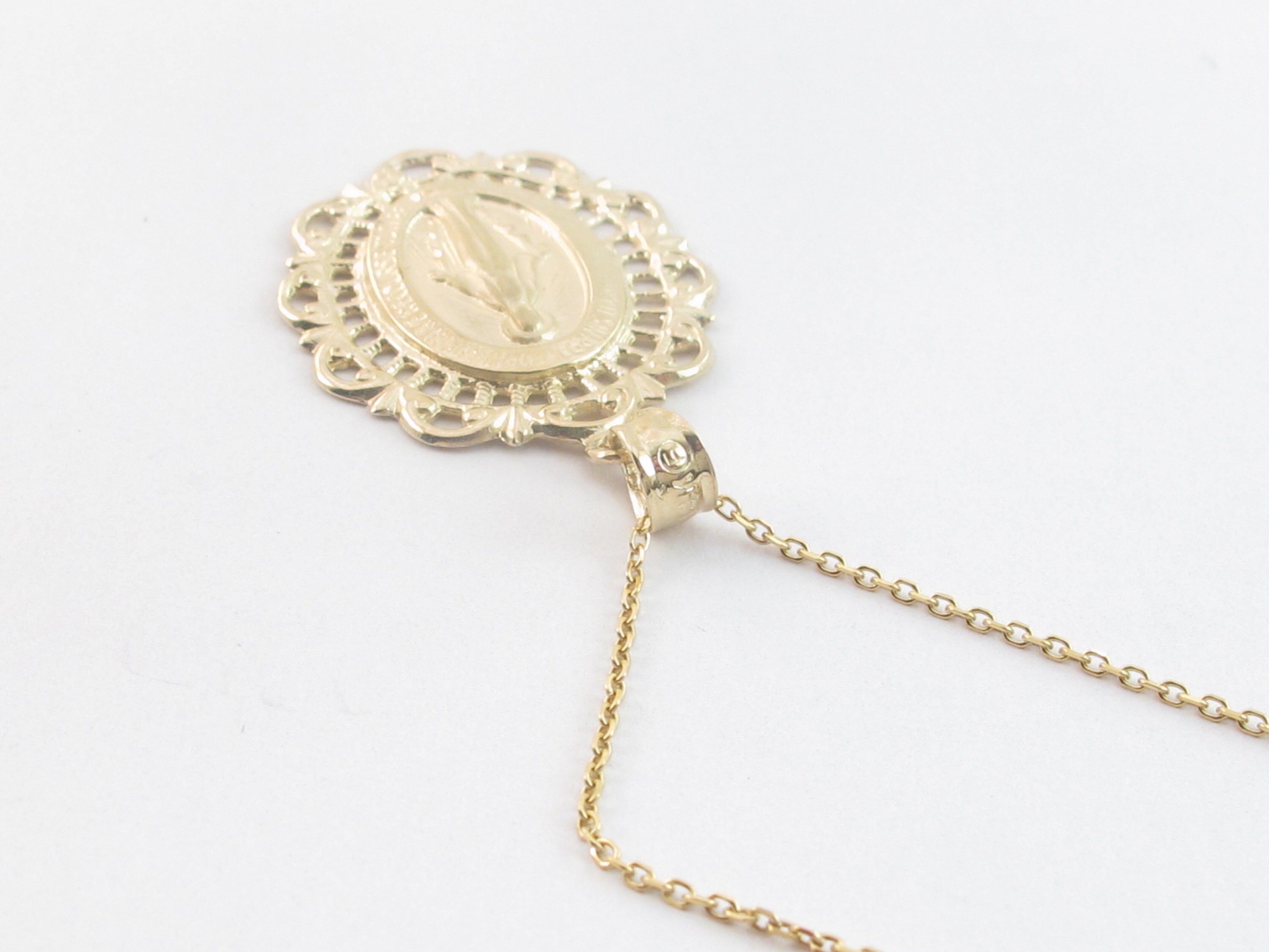 14k Solid Yellow Gold Virgin Mary Pendant Necklace - Etsy