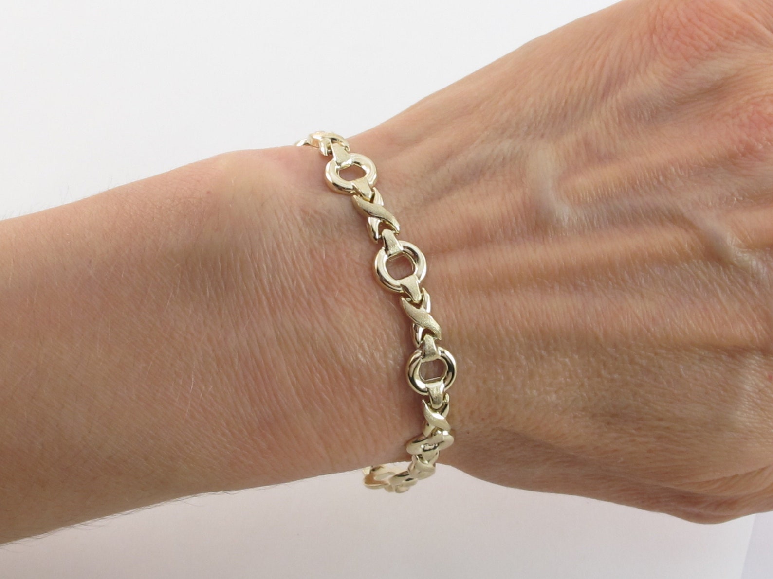 14k Yellow Gold XO Bracelet Etsy