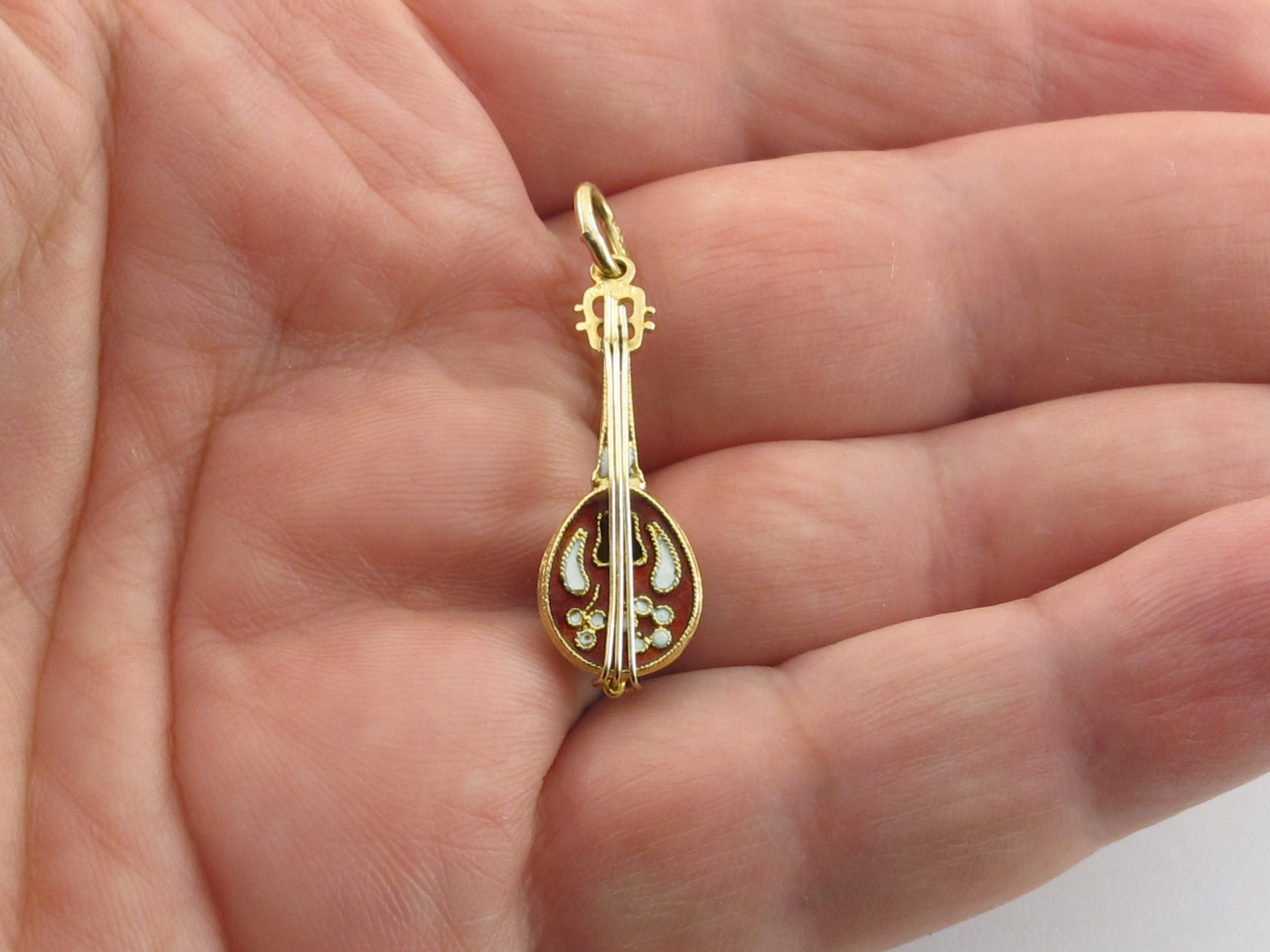 フランスアンティーク マンドリンを奏でる少女 ペンダントトップ