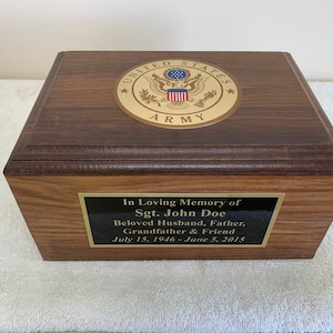 901 Hardwood Army Veterans Cremation Urn
